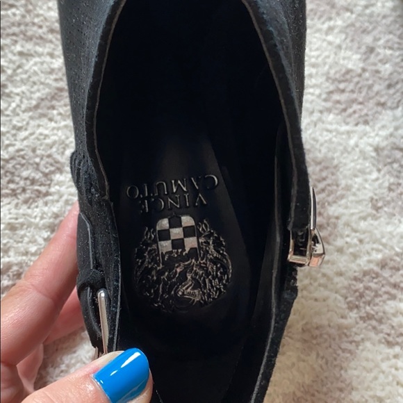 NWOT Vince Camuto Parveen Suede Booties w/ Buckle - Picture 7 of 10